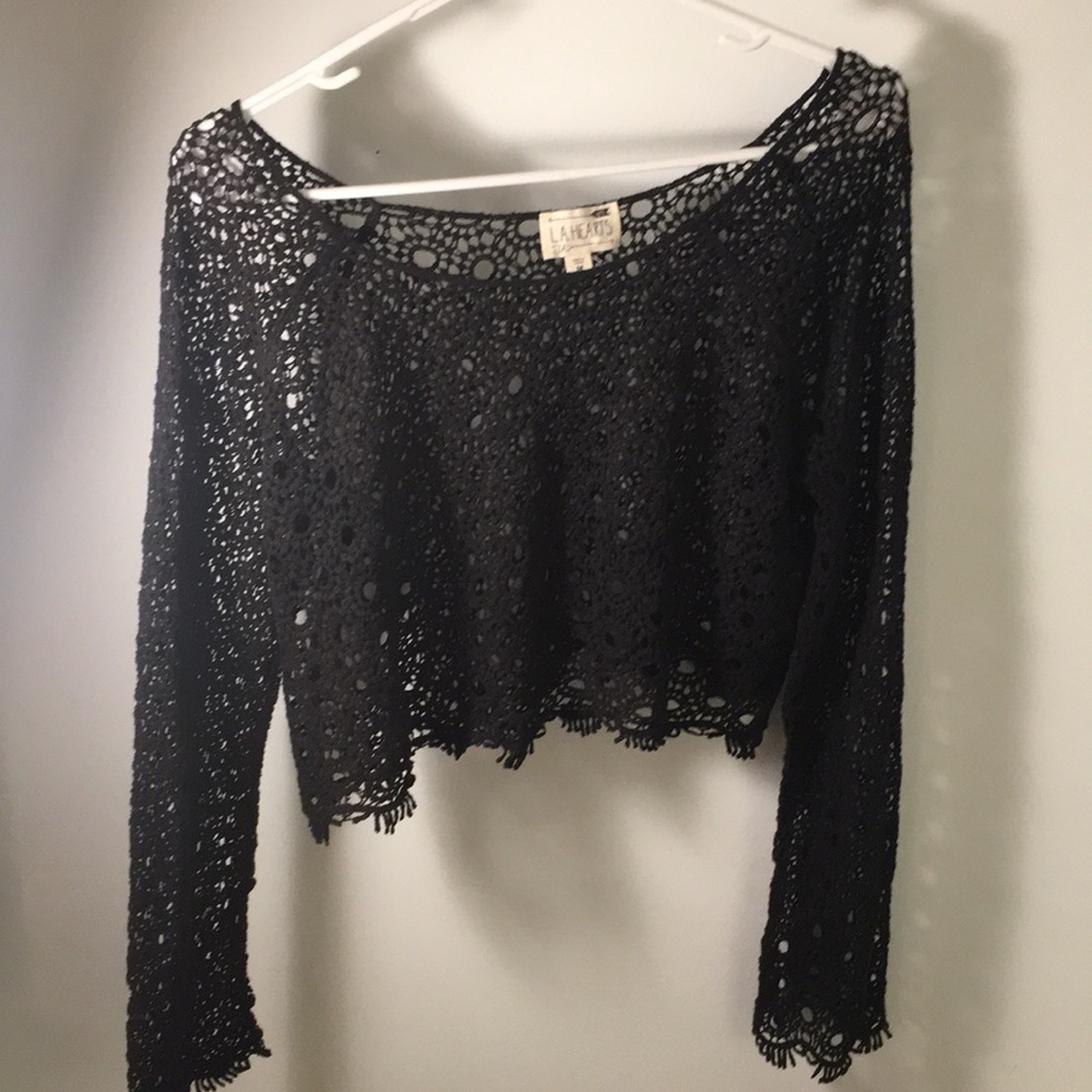 Black - laced crop top